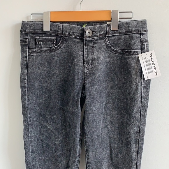 NWT G21 Black Acid Wash Jeggings size Medium - Picture 2 of 7